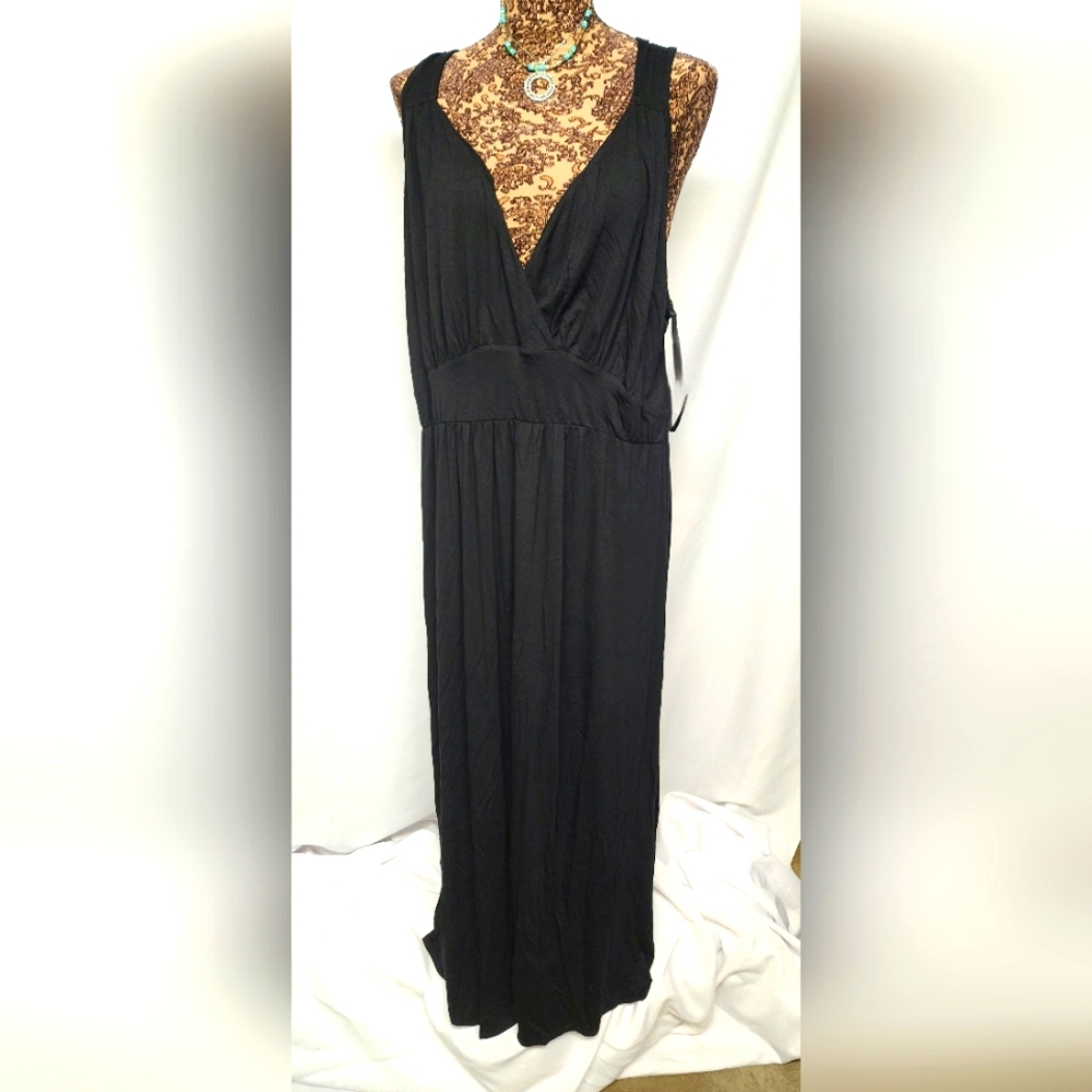 Loveapella V-Neck Jersey Maxi Dress. Sz 3x. New. - Picture 2 of 6